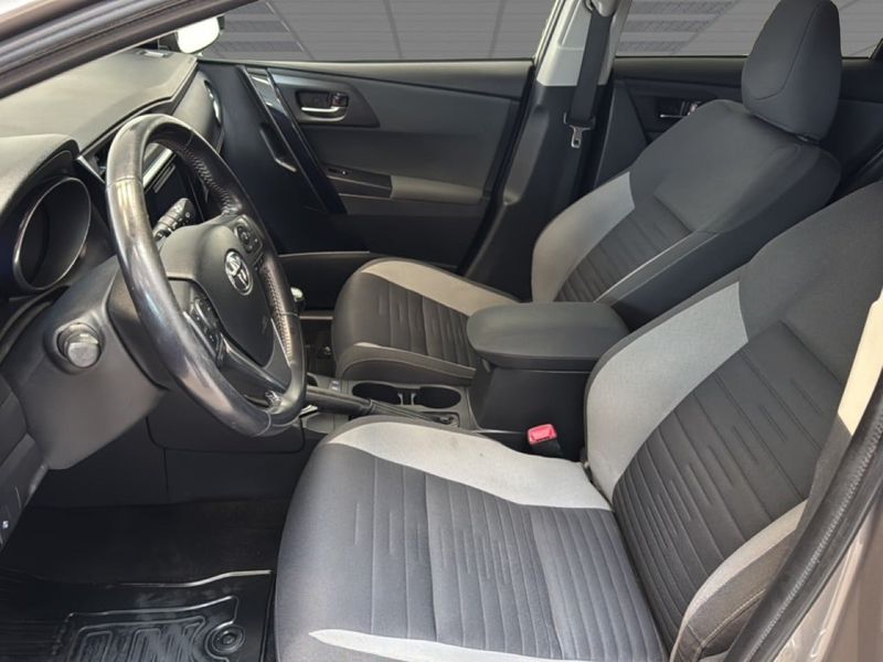 Toyota Auris bild 8