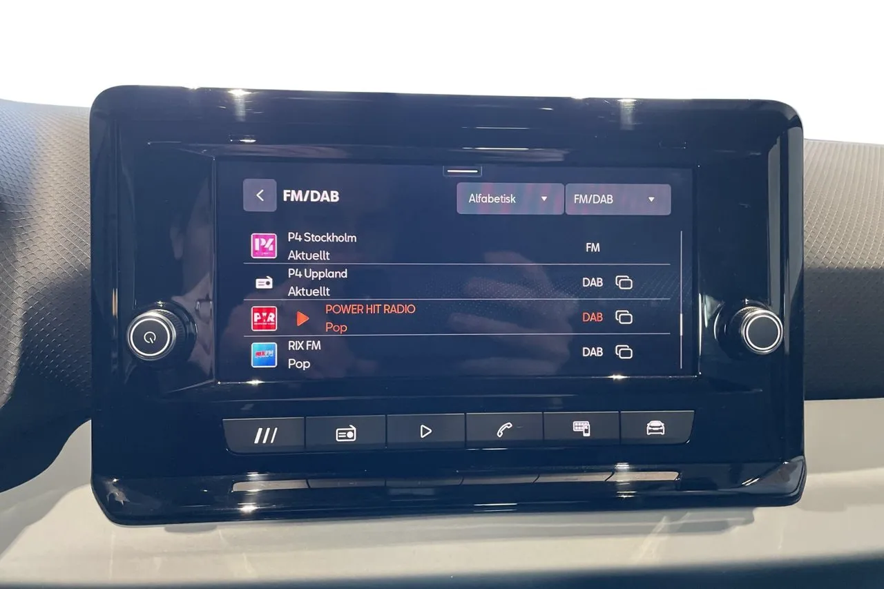 Vehicle image 20