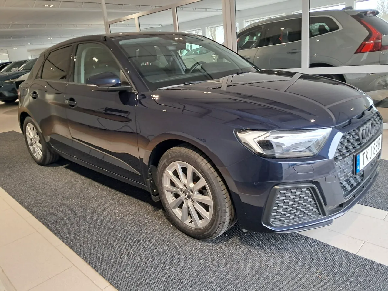 Vehicle image 2