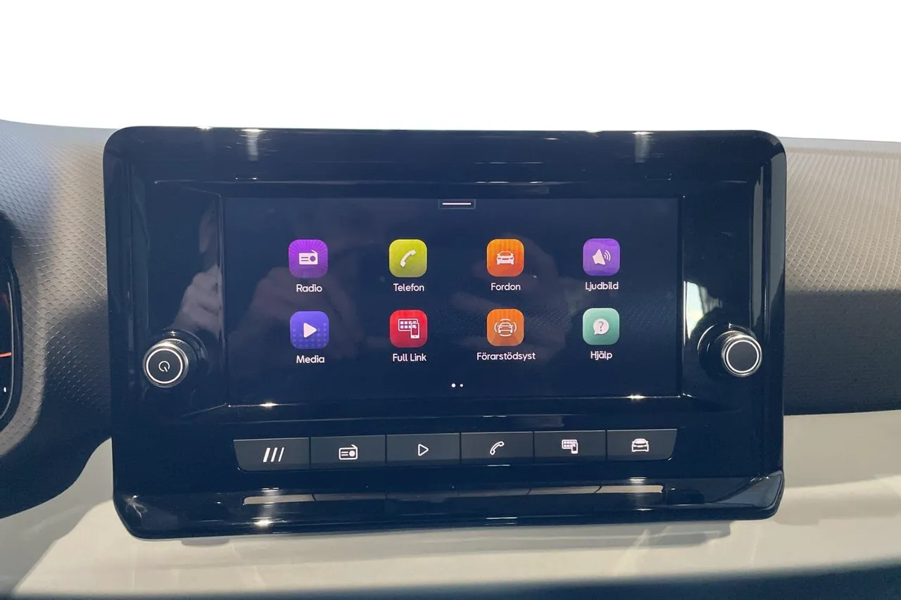 Vehicle image 20