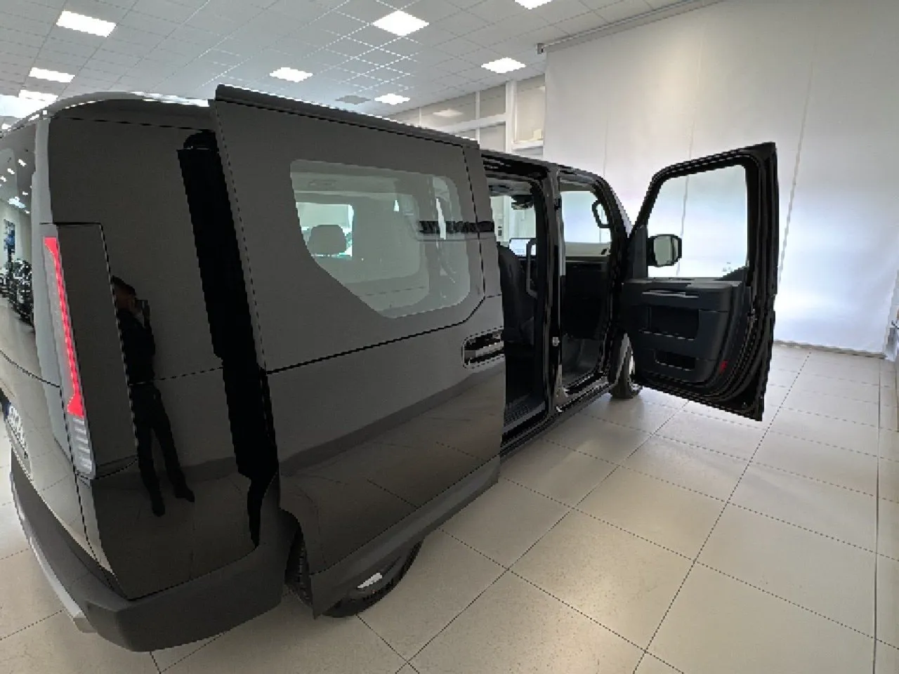 Vehicle image 20
