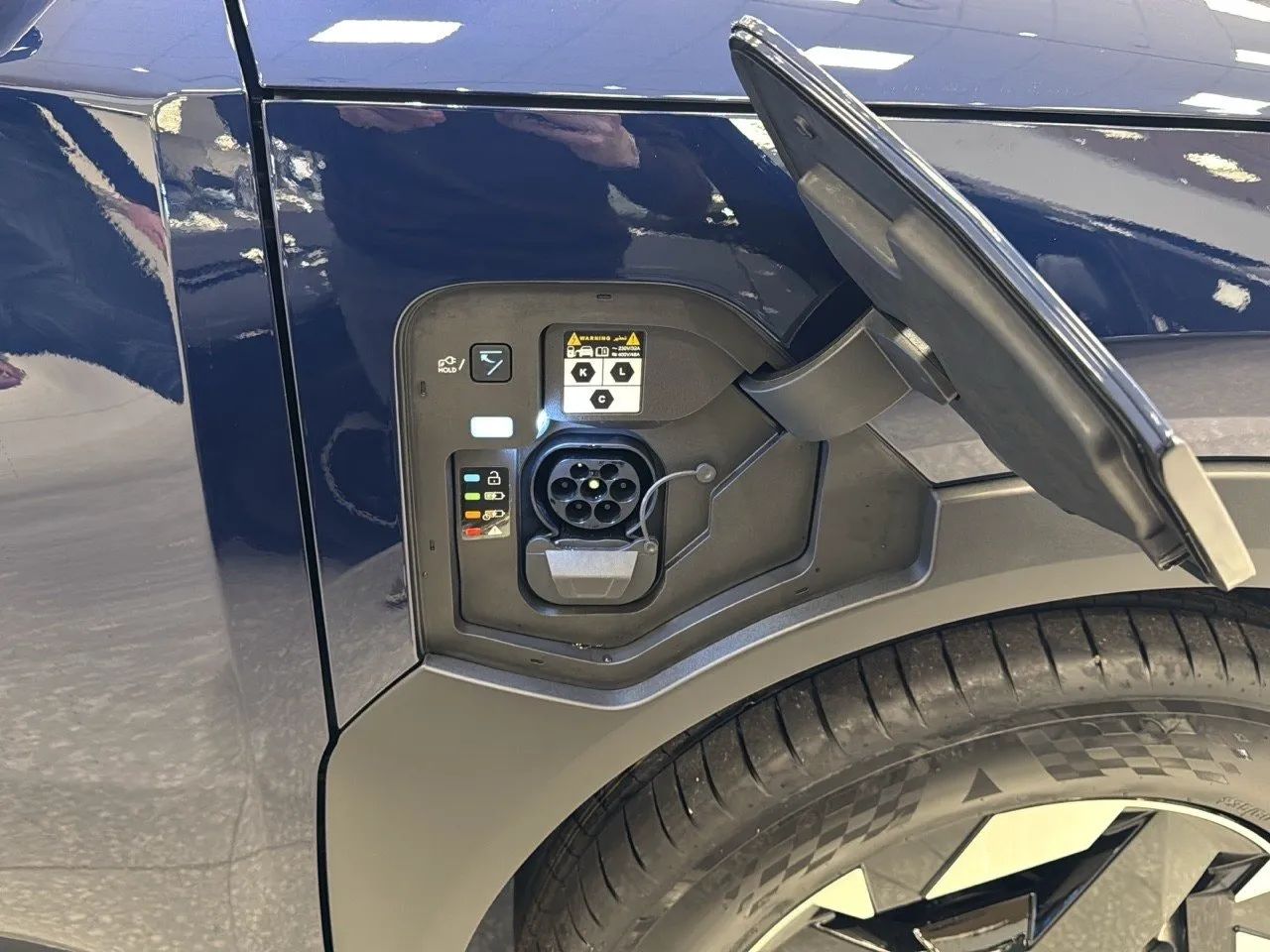Vehicle image 23