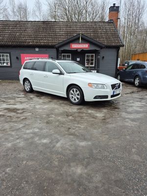 Volvo V70 bild 1