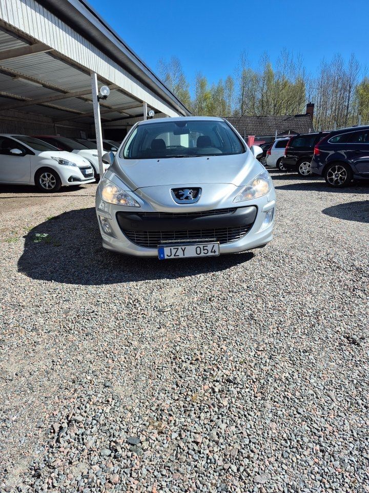 Peugeot 308 bild 2