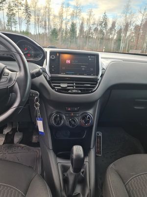 Peugeot 208 bild 11