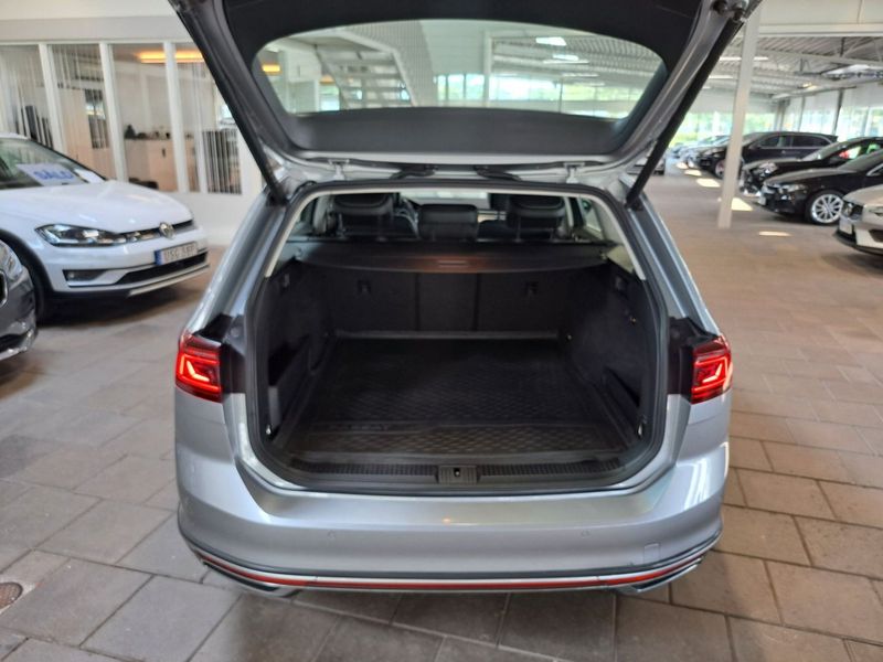 Volkswagen Passat bild 13