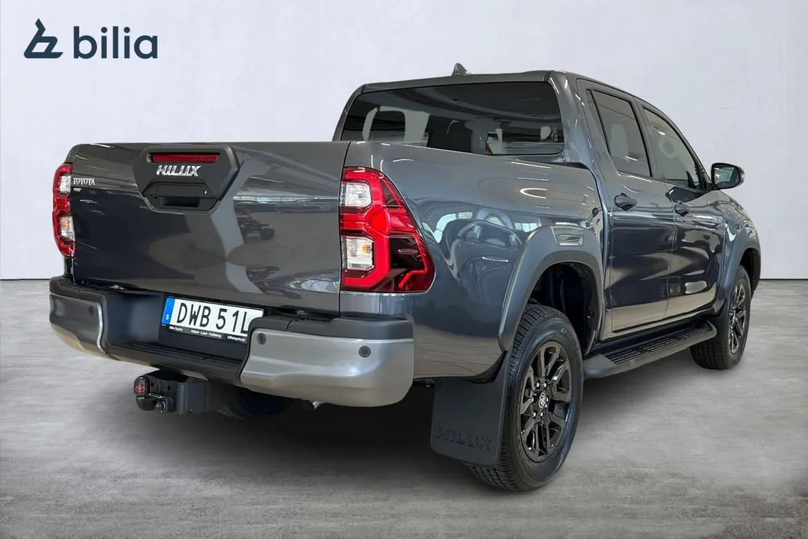 Vehicle image 18