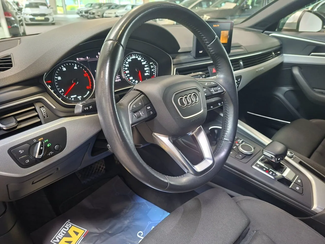 Vehicle image 13