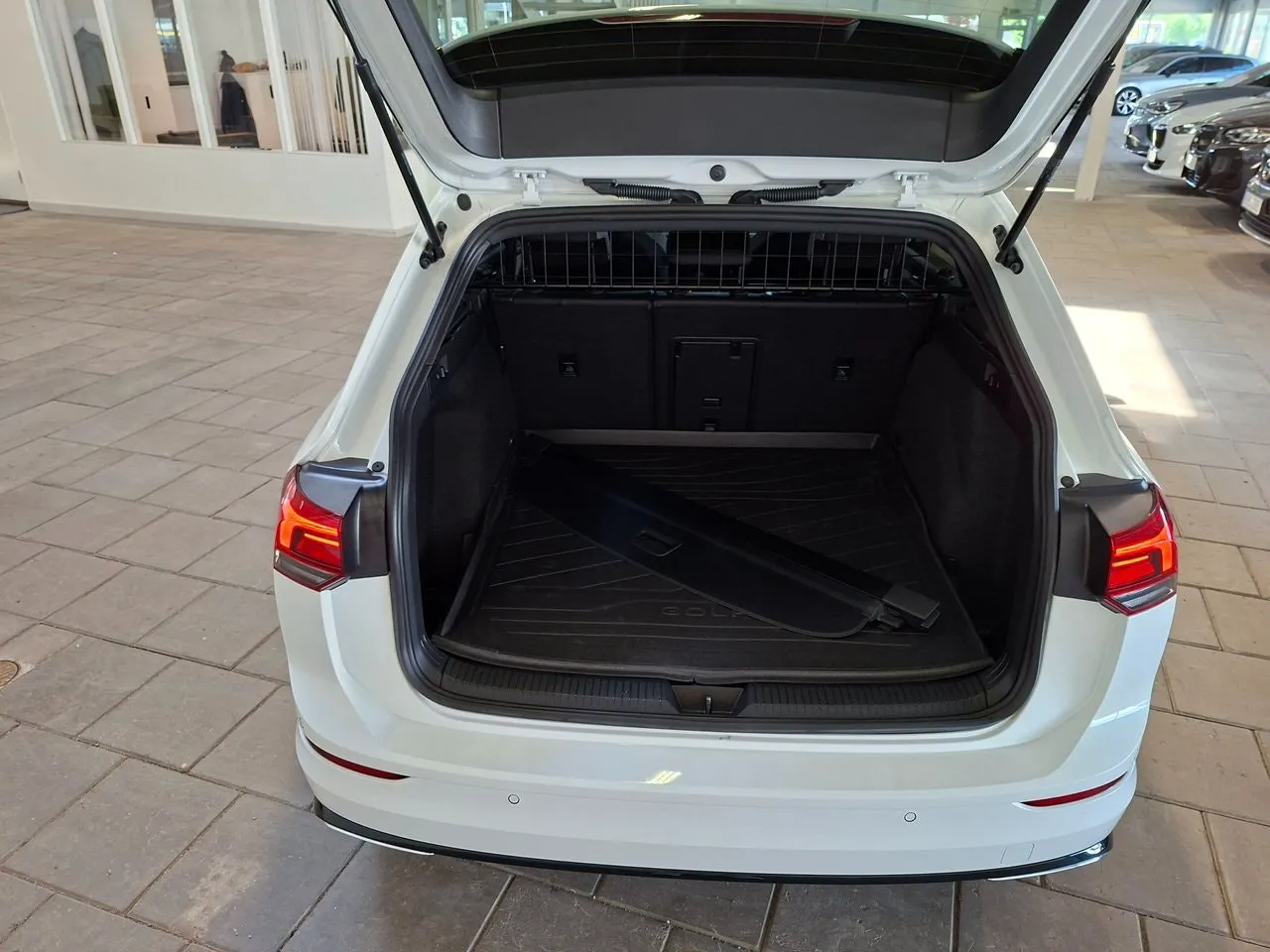 Vehicle image 13