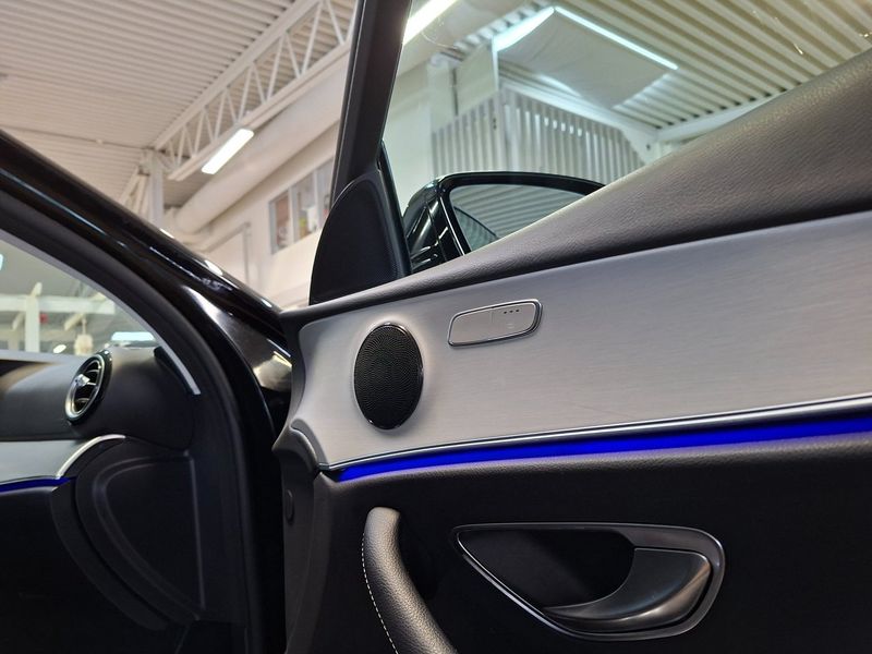 Mercedes E220 bild 9