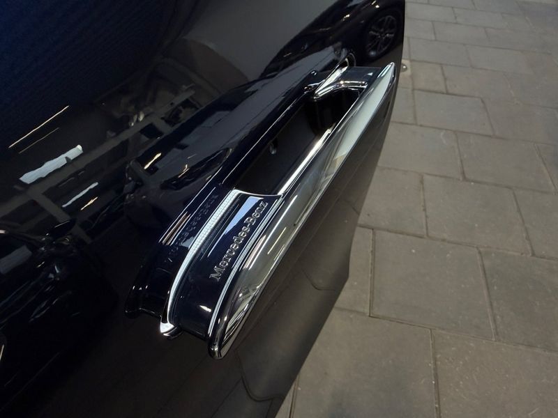 Mercedes E300 bild 16