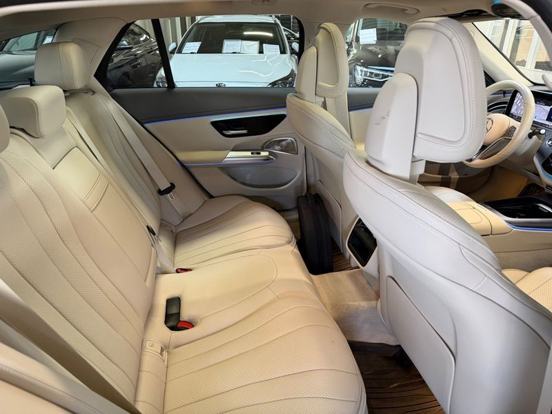 Mercedes E300 bild 11