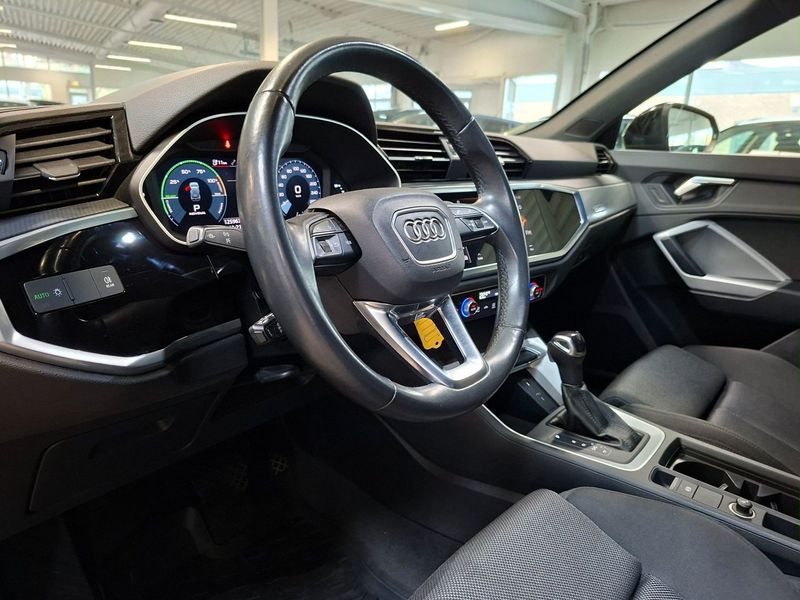 Audi Q3 bild 16