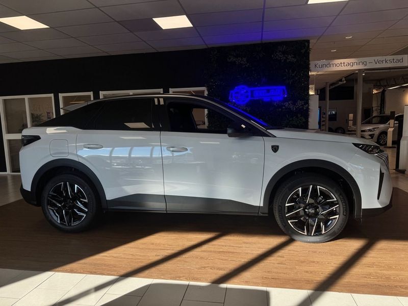 Peugeot e-3008 bild 2