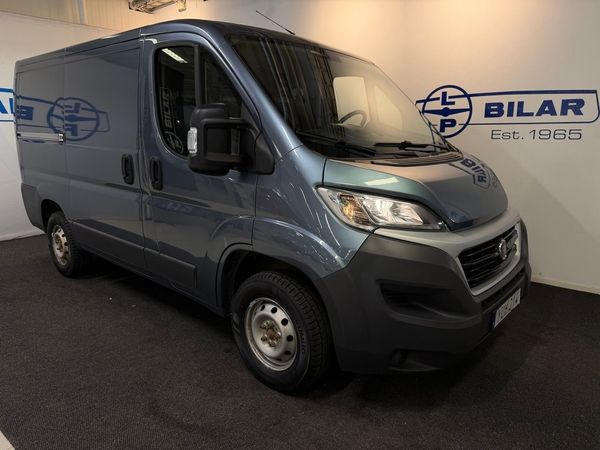 Fiat Ducato Van 30 AUT 2.3 130hk/ Vhjul/ Drag/ kamera/ ny kamrem - 2018