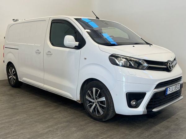 Toyota Proace Professional D-4D Medium 2xdörr/ Keyless/ D-värm/ Drag - 2019