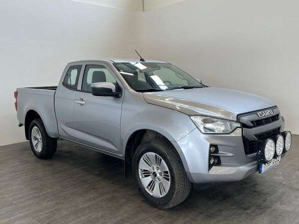 Isuzu D-Max Extended cab 1.9 4WD D-värm Drag 3500kg - 2021