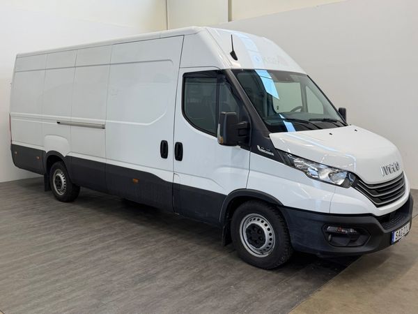 Iveco Daily 35-140 2.3 JTD Hi-Matic 136HK L4H2 dragvikt 3500kg - 2023