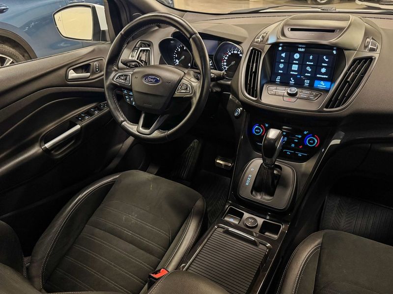Ford Kuga bild 3