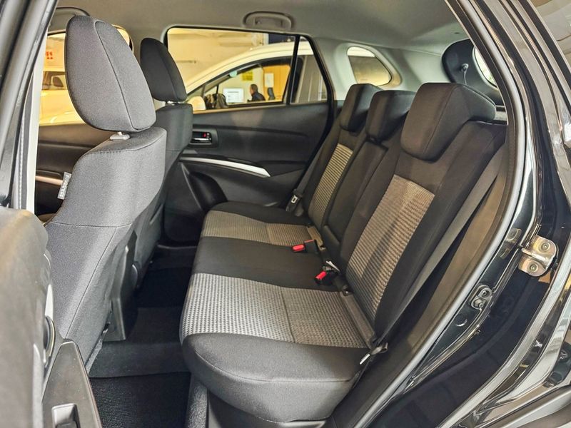 Suzuki S-CROSS bild 5