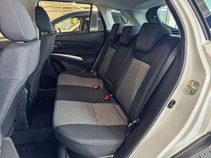 Suzuki S-CROSS bild 5