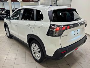 Suzuki S-CROSS bild 7