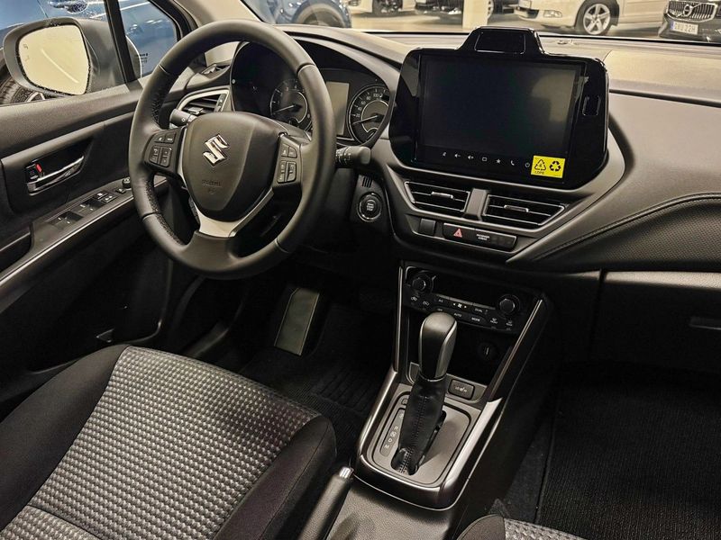 Suzuki S-CROSS bild 3
