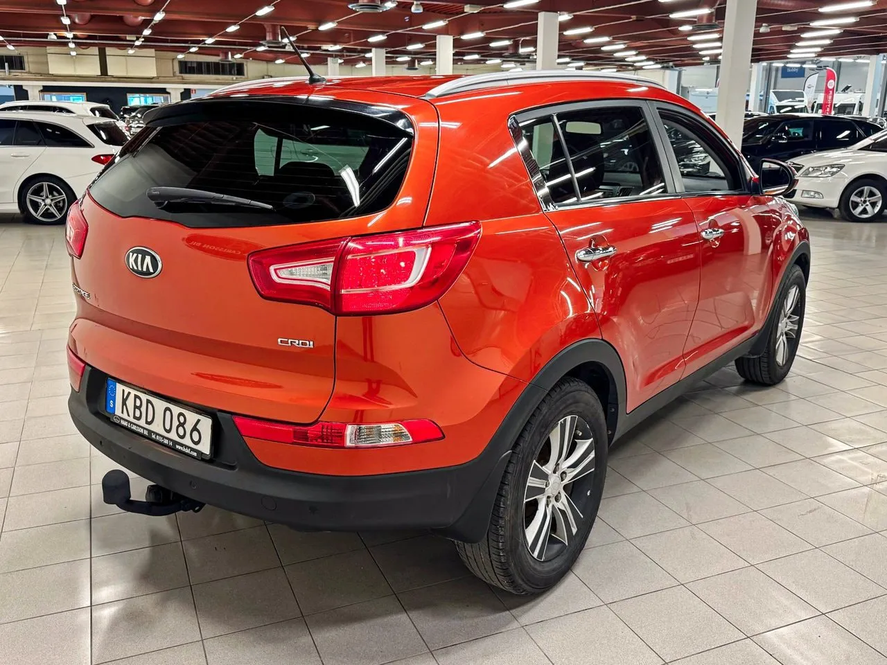 Vehicle image 6