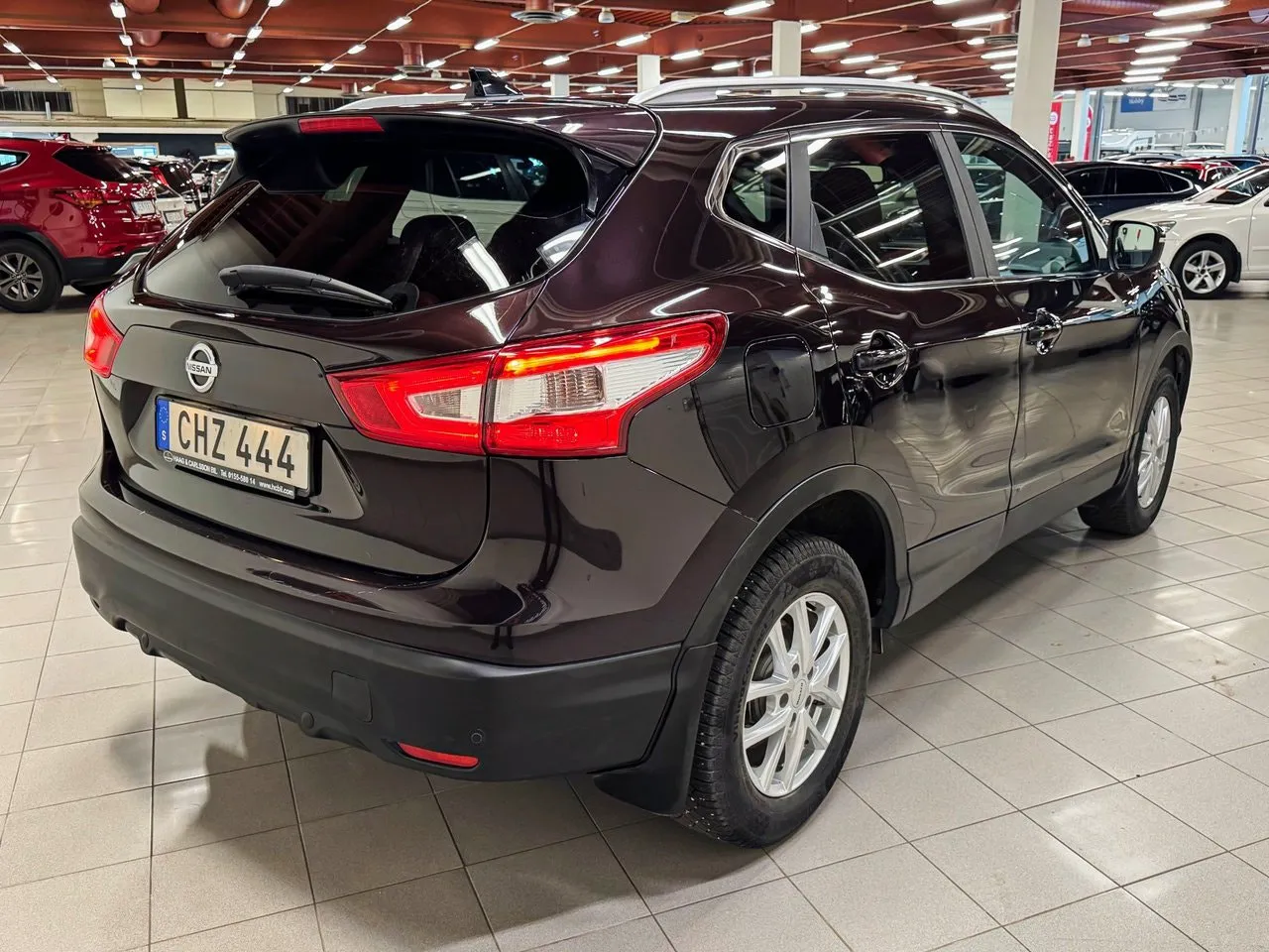 Vehicle image 6