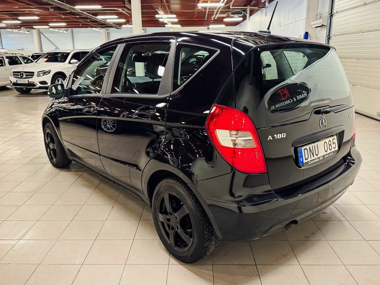 Vehicle image 6