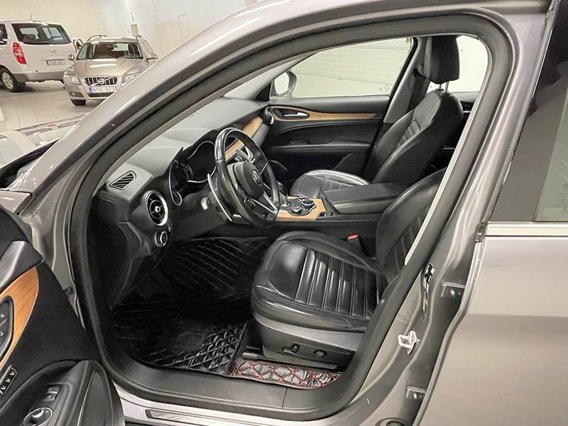 Alfa Romeo Stelvio bild 4