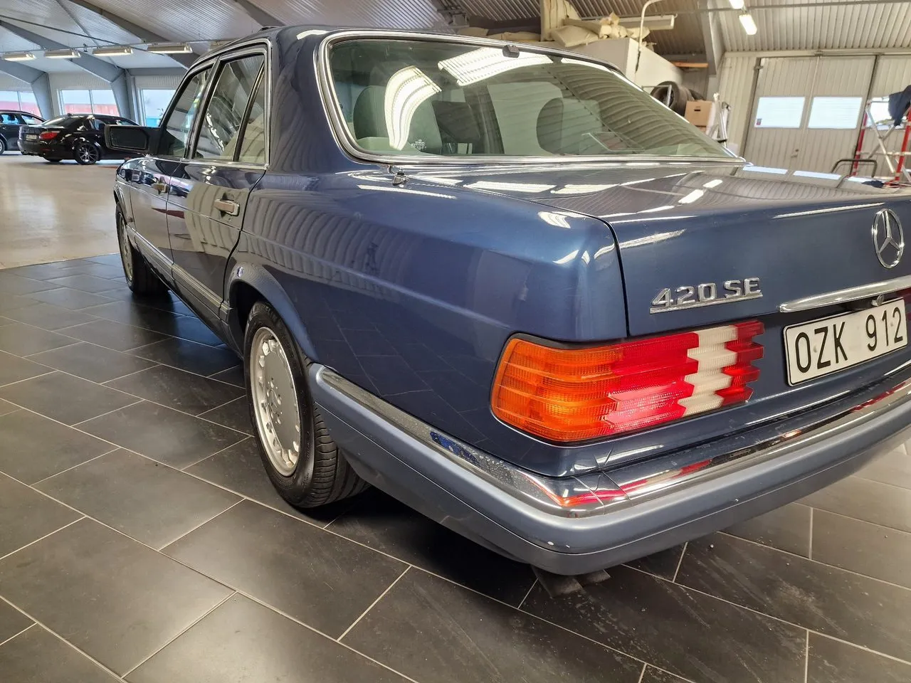 Vehicle image 9