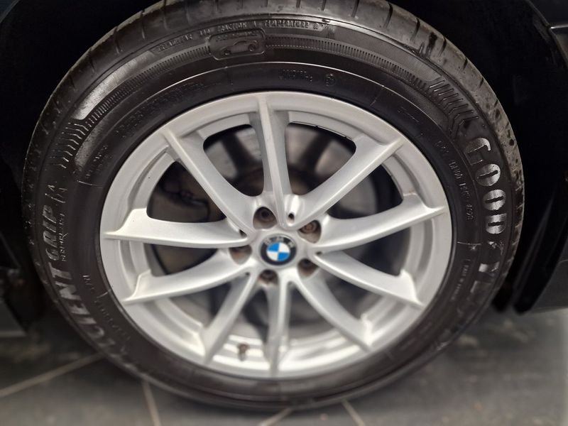 BMW 520 bild 12