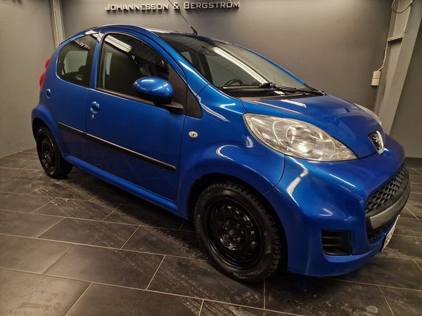 Peugeot 107 1.0 Komfort paket 5D / AC / End 11.300 mil - 2010