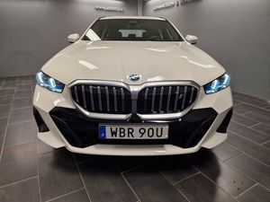 BMW i5 bild 2