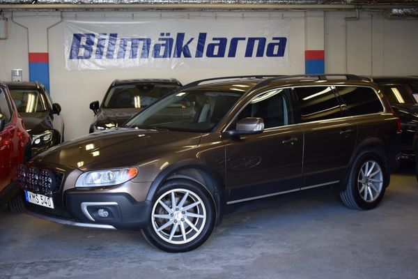 Volvo XC70 D4 Momentum DRAG/VÄRM/NAVI/PDC/RATTVÄRM/BT/S&V - 2014