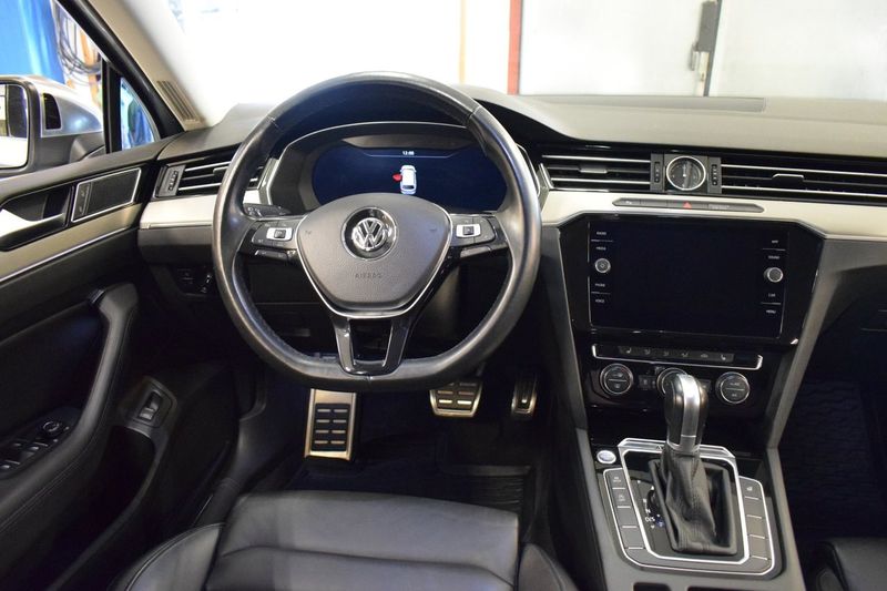 Volkswagen Passat bild 6
