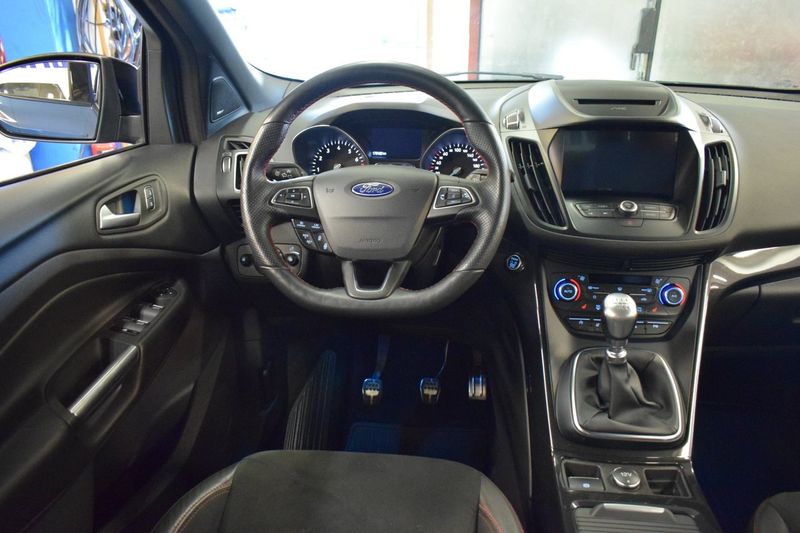 Ford Kuga bild 6