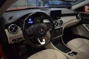Mercedes CLA250 bild 8