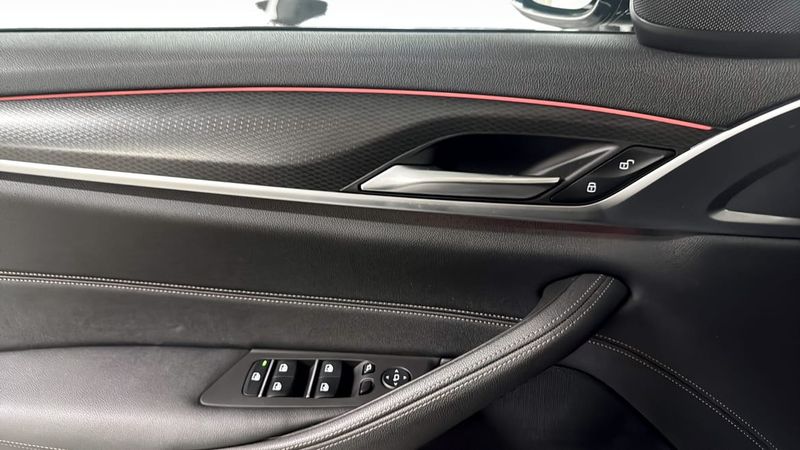 BMW 520 bild 11
