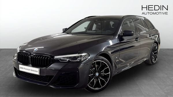 BMW 520 d xDrive Touring M sport / Dragkrok / Rattvärme - 2023