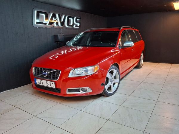 Volvo V70 2.0Flexifuel PowershiftMomentum,R-Design M-Värmare - 2010