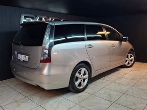 Mitsubishi GRANDIS bild 6