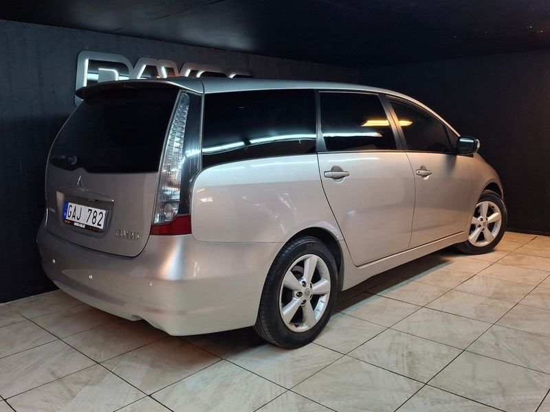 Mitsubishi GRANDIS bild 6