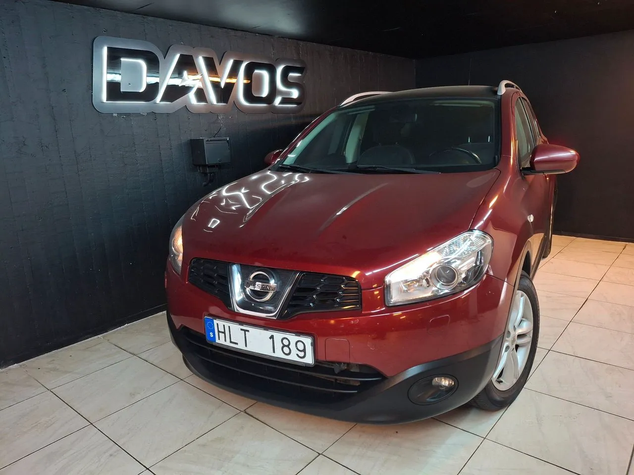 Vehicle image 6