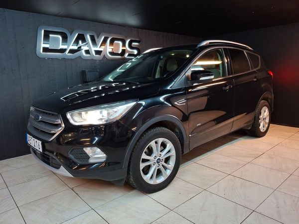 Ford Kuga 2.0 TDCi AWD Powershift Titanium Euro6NyttKamrem - 2018