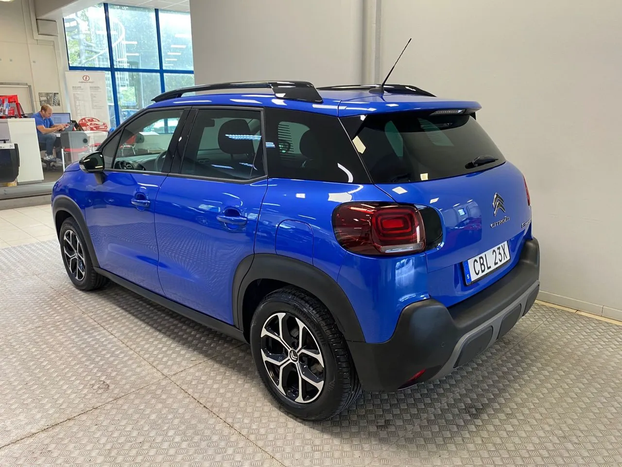 Vehicle image 2