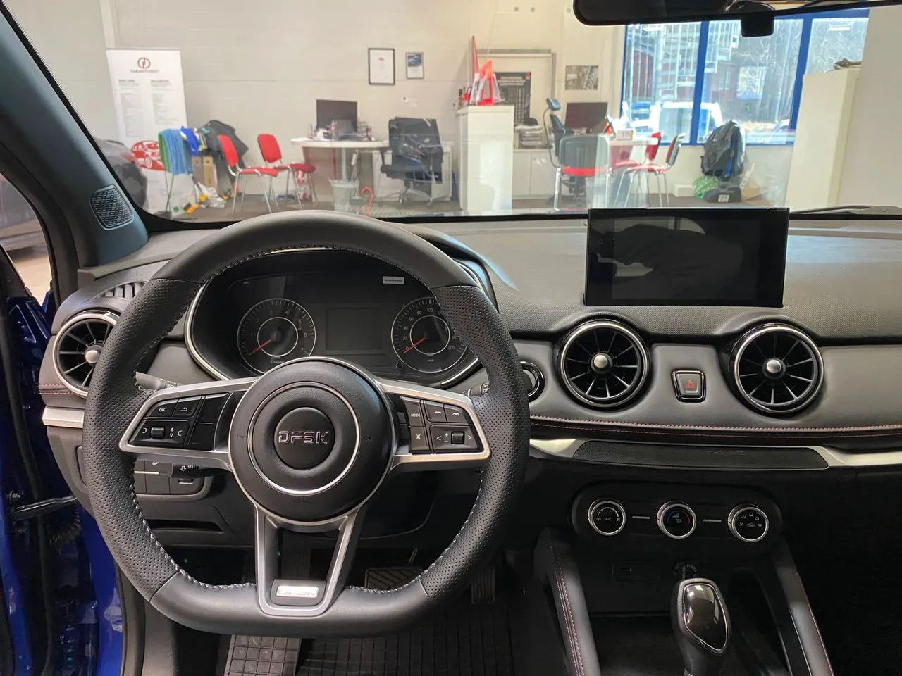 Vehicle image 8