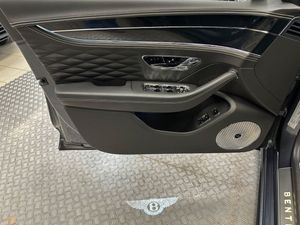 Bentley Flying Spur bild 14