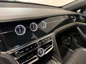 Bentley Flying Spur bild 20